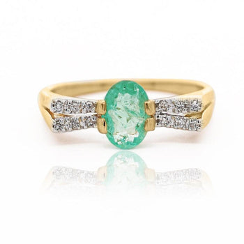 0.86 Carat Vibrant Green Oval Cut Emerald & Diamond in 14KY Gold Statement Ring – Assay Jewelers