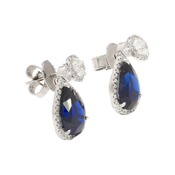 Boucles d’oreilles pendantes en or blanc 18K avec saphir bleu de 10,38 carats et diamants