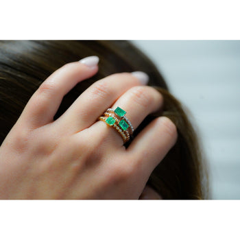 18K Solid Gold Thin Ribbed Textured Band Emerald, Ruby, Or Sapphire Ring – Assay Jewelers