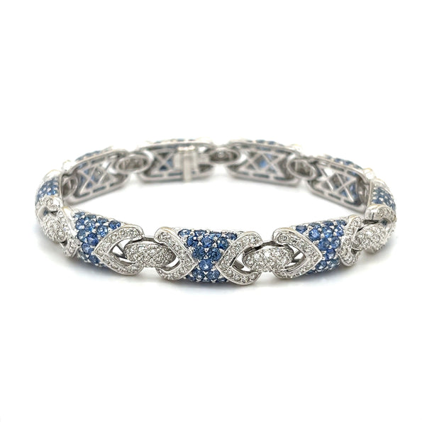 alt
Bracelet pavé en or blanc 18K avec diamants naturels et saphirs bleus naturels