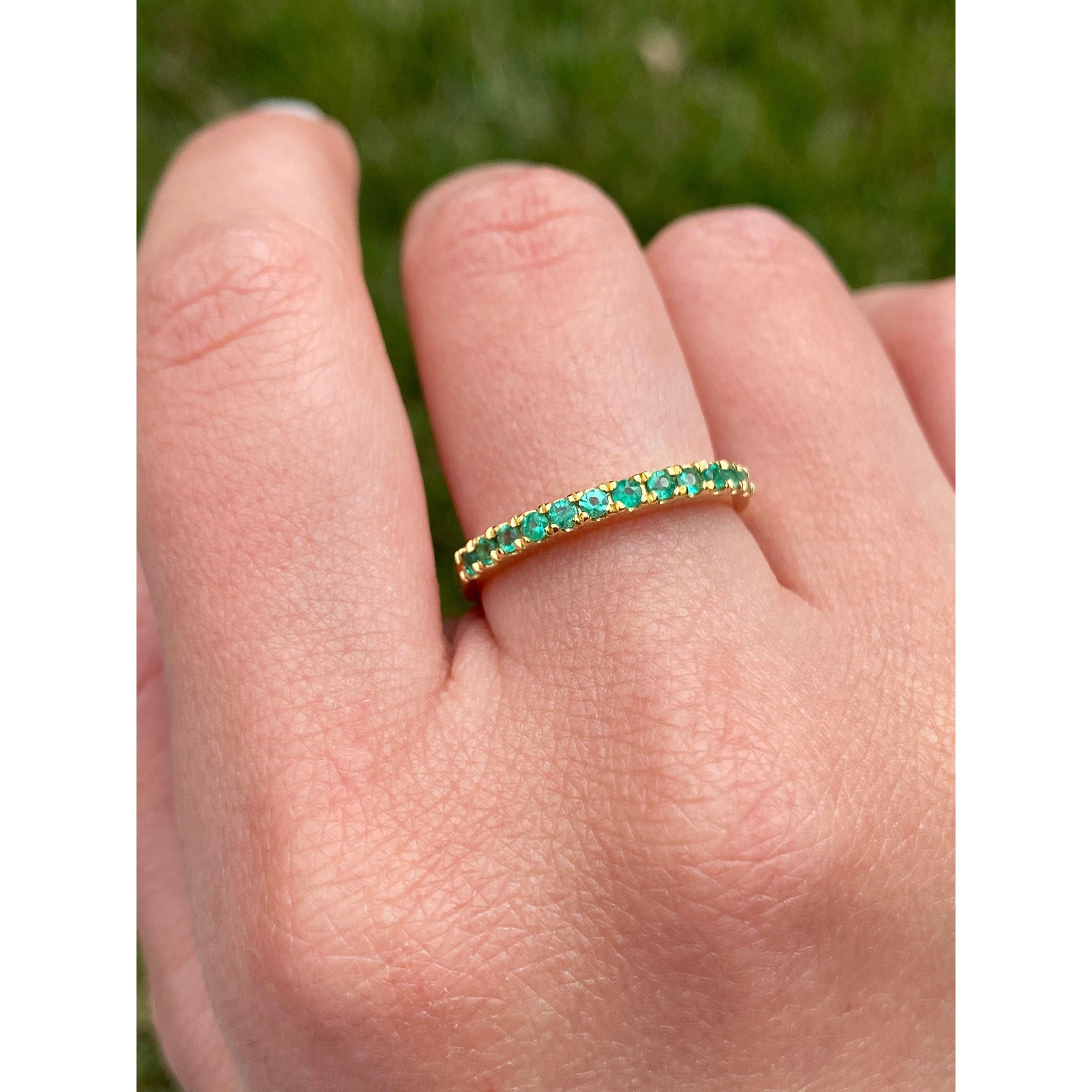 18k Solid Gold Natural Round Emerald Band | Size 6.5-7.5 | 2.0-2.5mm
