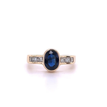 Bague en or 18 carats avec saphir bleu taille ovale de 1,48 carat et diamants taille princesse – Assay Jewelers