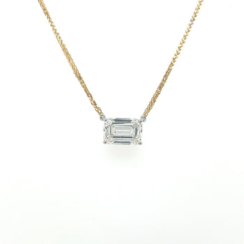 Collier flottant connecté avec diamant de laboratoire taille émeraude 2 carats, serti bicolore or jaune et blanc 18K – Assay Jewelers