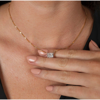Collana solitaire floating con diamante lab taglio radiant da 2 carati – Assay Jewelers