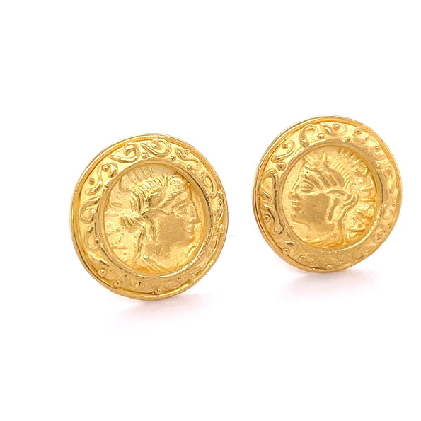 txt
Boucles d’oreilles rondes motif pièce romaine Anciens en or 22 carats, signées Denise Roberge