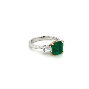 2,19 carats Bague en émeraude naturelle à 3 pierres avec diamant baguette en or blanc 18K – Assay Jewelers