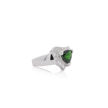 Ring statement in oro bianco con tsavorite e diamanti a scacchiera triangolare da 2,50 carati – Assay Jewelers