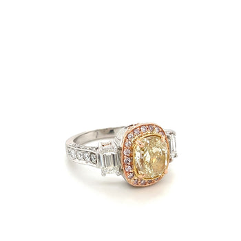 2,85 carati Diamante giallo Cushion certificato GIA in Ring stile Art Déco – Assay Jewelers