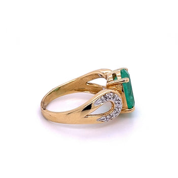 3.20 carat Oval Cut Colombian Emerald and Diamond Vintage Ring in 14k Gold – Assay Jewelers