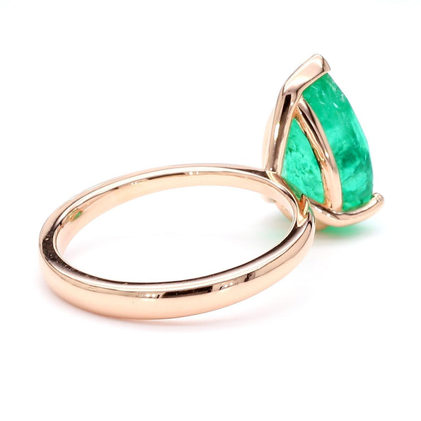 4.01 Carat Pear Cut Green Emerald Solitaire Ring in 18K Rose Gold