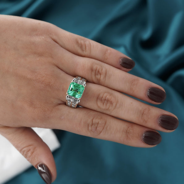 4.17 Carat Colombian Emerald & Diamond Unisex 14K White Gold Ring