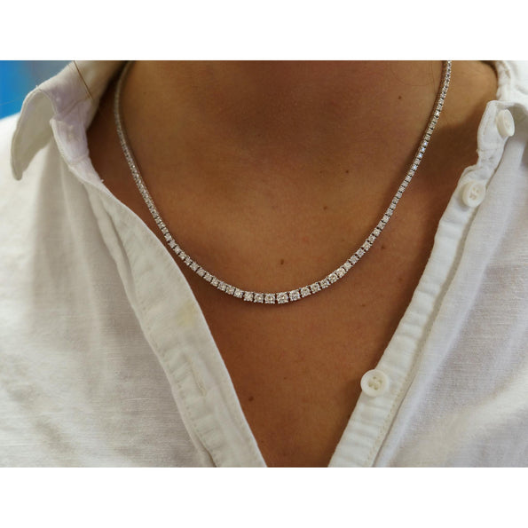 alt
Collier tennis Riviera dégradé en diamants naturels 6 carats, platine, 17", 4 griffes