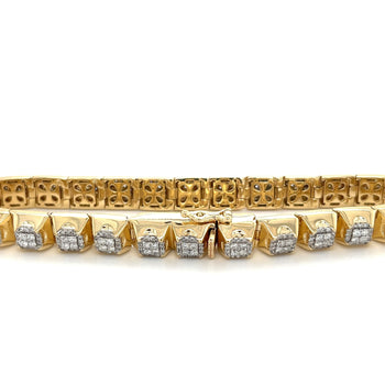 alt
Bracciale da uomo in oro massiccio 14K bicolore con maglie quadrate e diamanti, 6 carati totali – Assay Jewelers