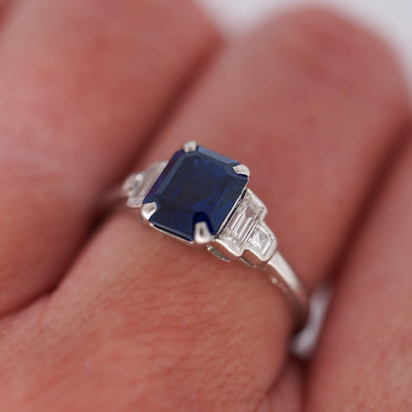 Cartier Paris Art Deco Royal Blue 2.3 Carat No Heat Sapphire and Diamond Ring