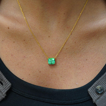 GIA 4.02 Ct Colombian Emerald Solitaire Floating 18K Gold Pendant Necklace – Assay Jewelers