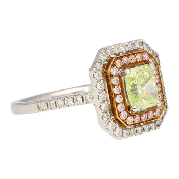 Ring con diamante taglio radiante Fancy Light Green-Yellow da 1,12 carati certificato GIA e halo di diamanti – Assay Jewelers