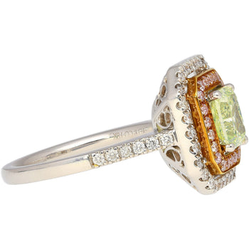 Ring con diamante taglio radiante Fancy Light Green-Yellow da 1,12 carati certificato GIA e halo di diamanti – Assay Jewelers