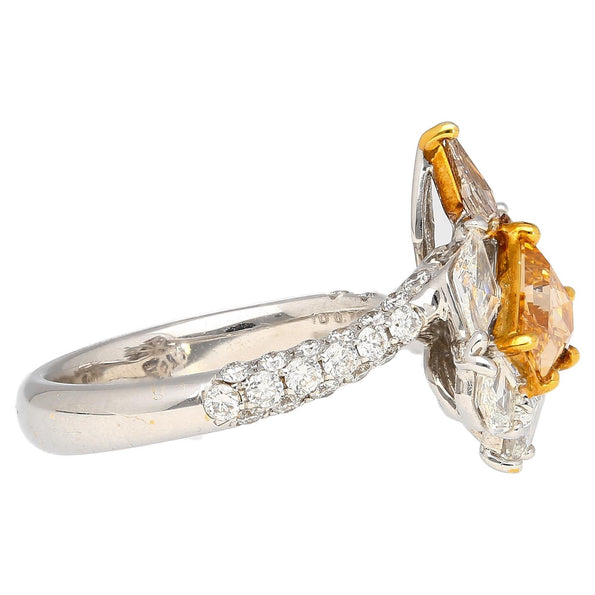 Bague en diamant taille mixte, bouclier, 2,17 carats TW, fantaisie orange intense, certifiée GIA