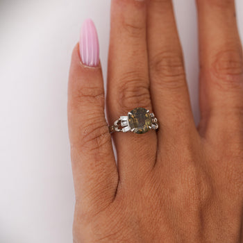 GIA Certified 2.62 Carat Oval Green Alexandrite & Diamond Platinum Vintage Ring – Assay Jewelers