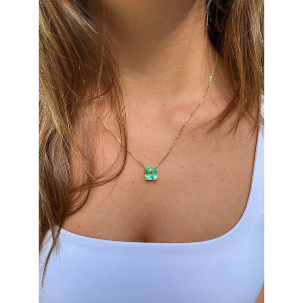 Pendentif solitaire flottant en or 18K avec émeraude colombienne de 5,83 carats certifiée GRS