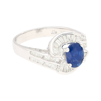 Natural 1.14 Carati Zaffiro blu taglio ovale con Diamonds taglio rotondo e baguette in una montatura Ring in oro bianco 18K a spirale – Assay Jewelers