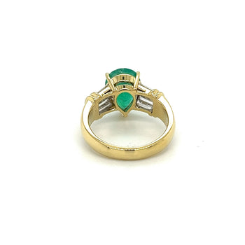 Ring con smeraldo colombiano naturale taglio pera da 3,22 carati e diamanti baguette laterali – Assay Jewelers