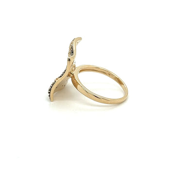 Ring ampio a cornice piatta ondulata con cluster di diamanti naturali blu e bianchi in oro giallo 14K – Assay Jewelers
