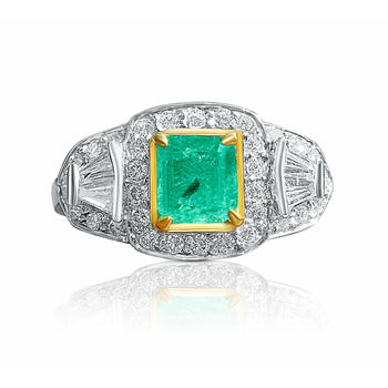 alt
Ring Cocktail in oro bianco 18k con smeraldo colombiano naturale – Assay Jewelers