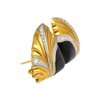 Orecchini in onice naturale e diamanti, in oro giallo 18K e platino con finitura zigrinata – Assay Jewelers
