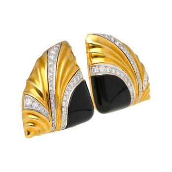 Orecchini in onice naturale e diamanti, in oro giallo 18K e platino con finitura zigrinata – Assay Jewelers