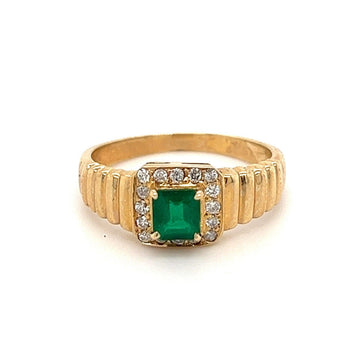 Ring in oro zigrinato 14k con smeraldo naturale taglio quadrato e halo di diamanti tondi – Assay Jewelers