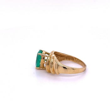 Ring con smeraldo colombiano taglio a pera e diamanti in oro giallo 14k – Assay Jewelers
