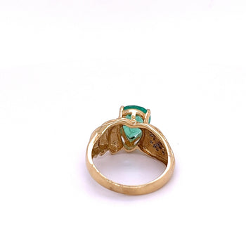 Ring con smeraldo colombiano taglio a pera e diamanti in oro giallo 14k – Assay Jewelers