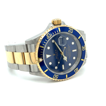Rolex Submariner Date quadrante blu 40MM Ref. 16613 con bracciale Oyster bicolore | Usato – Assay Jewelers