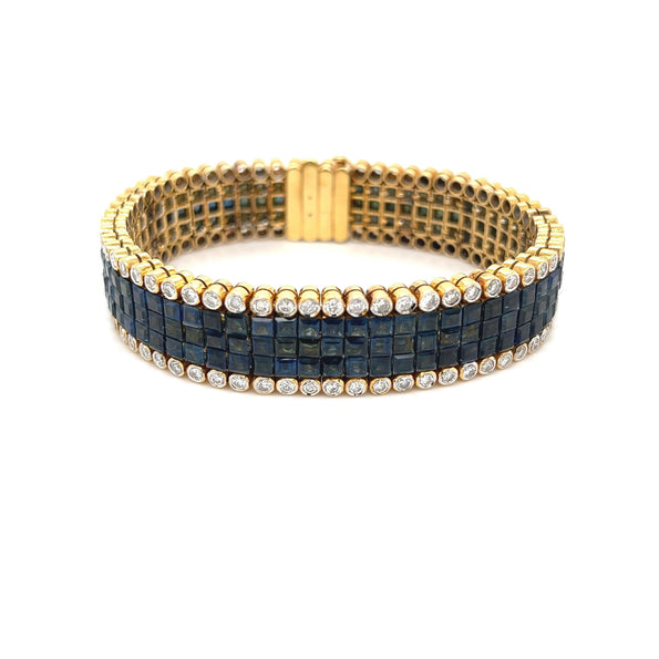 alt
Bracelet tennis à grappes de saphirs bleus taille carrée et diamants